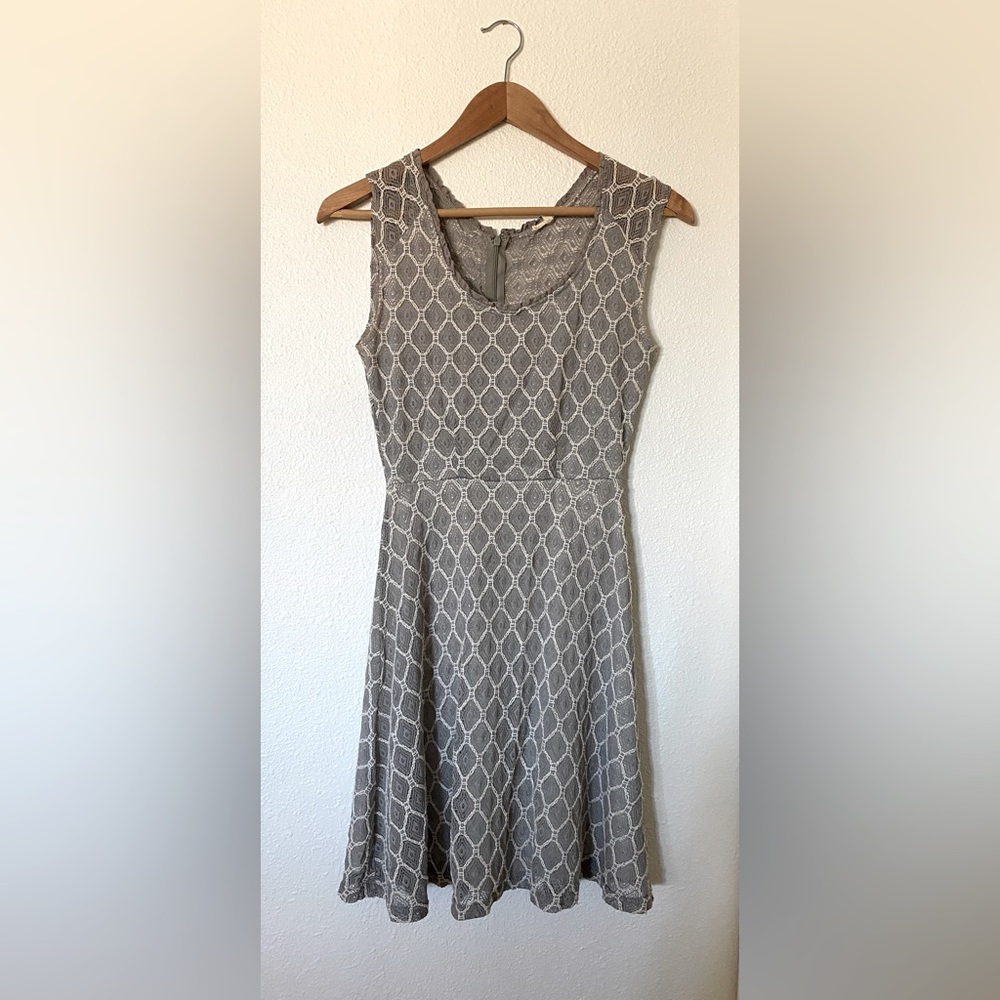 Mystree Andria Geo Print Dress. Size: S.